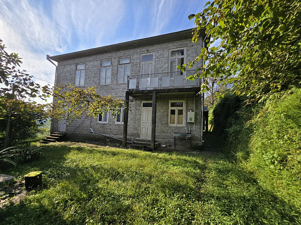 Дом в селе Хала
